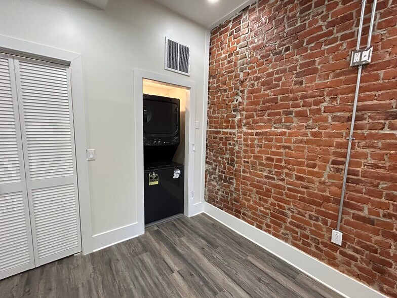 Building Photo - 1808 W Susquehanna Ave