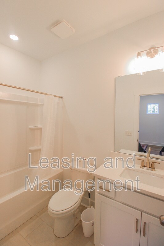 Building Photo - 406 Katies Scenic Ct