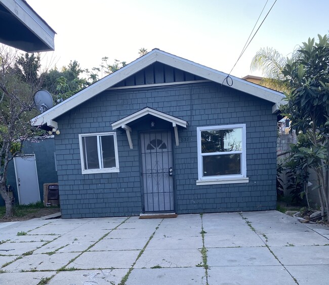 Building Photo - 838 Chapman Ave