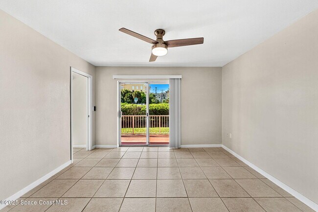 Building Photo - 8000 Ridgewood Ave