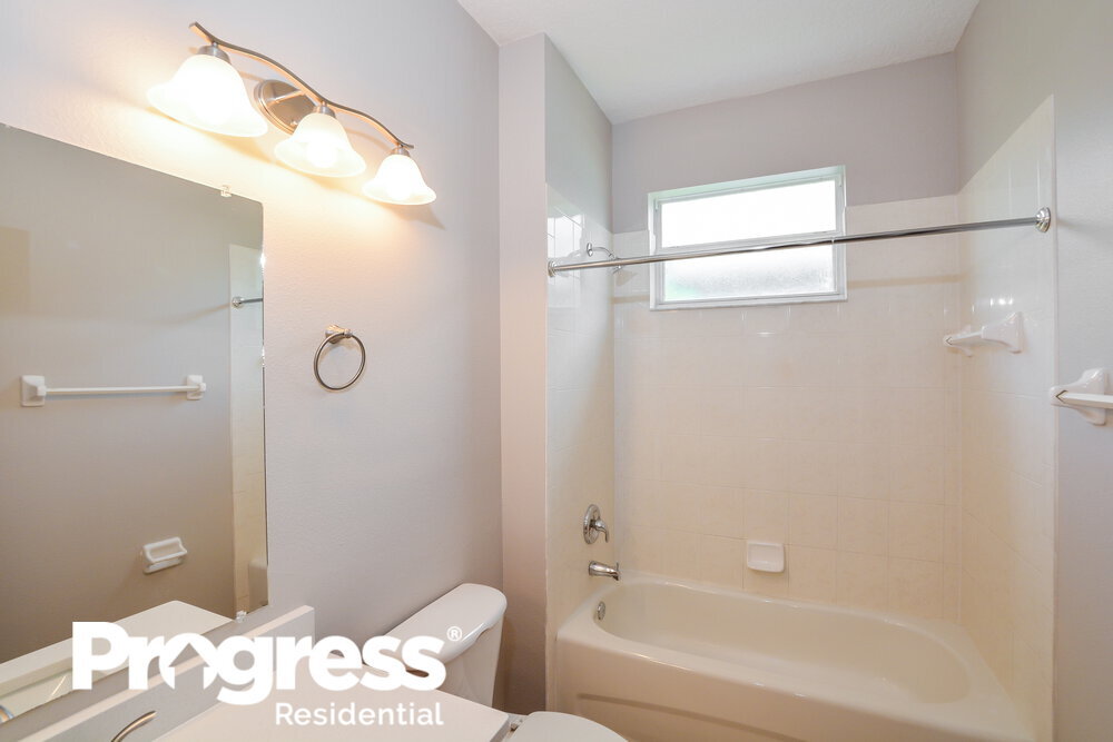 Building Photo - 9924 Autumn Creek Ln