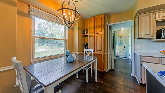 Building Photo - 5099 Wardcliff Dr