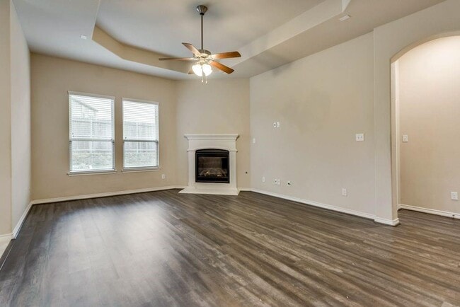 Building Photo - 932 Lake Cypress Ln