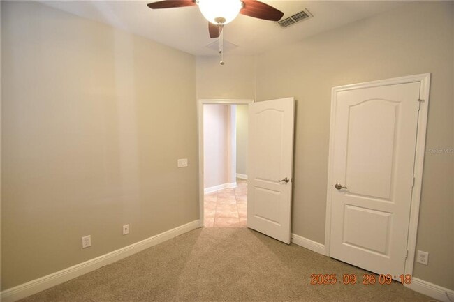 Building Photo - 7108 S Trask St