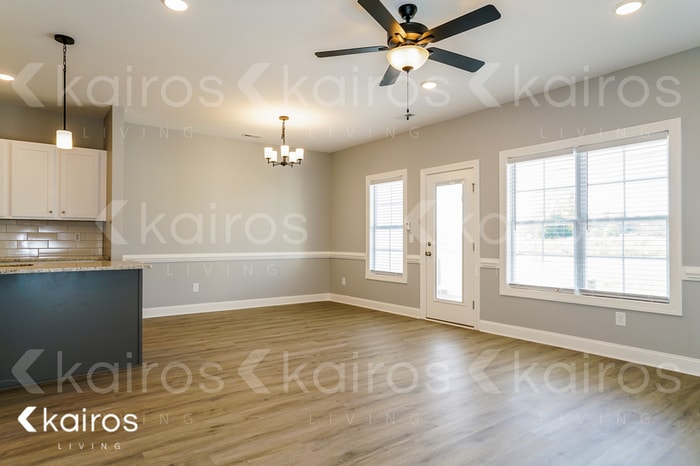 Building Photo - 3708 Oak Leaf Wy