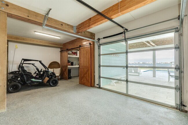 Building Photo - 9680 Airway Ln
