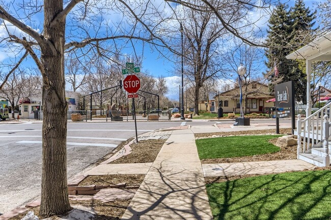 Building Photo - Downtown Tranquility: 2BDR Escape in Lafay...