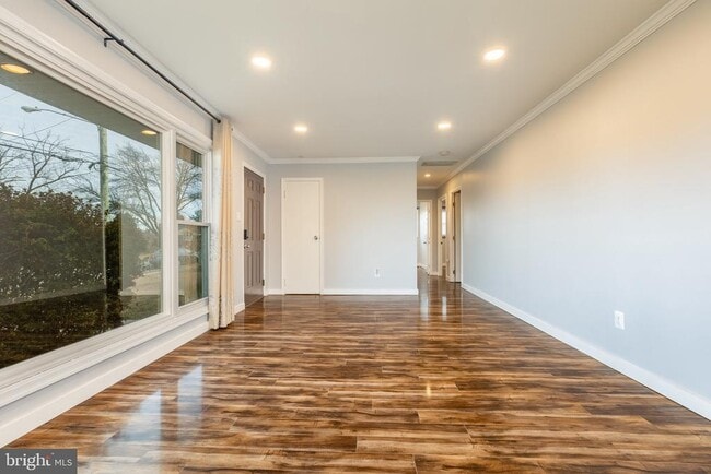 Building Photo - 1959 Lewis Ave