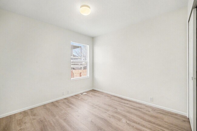 Building Photo - Freshly Updated 3-Bedroom Home Near Ft. Carson – Move-In Ready!