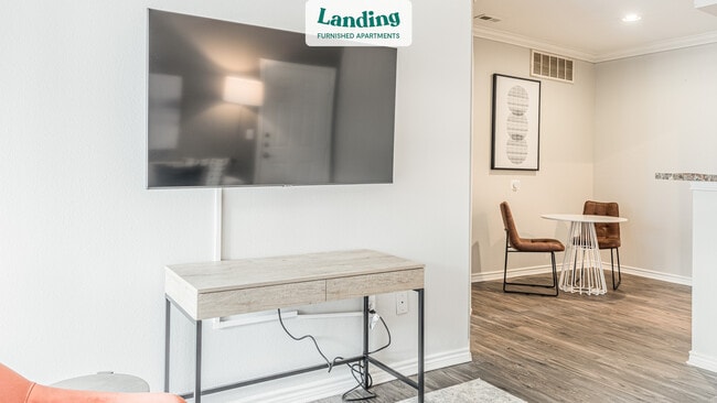 Building Photo - 1301 Ivy Meadow Dr