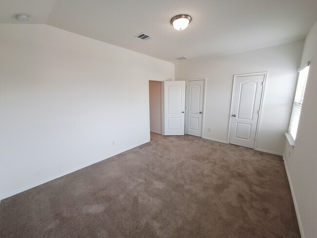 Building Photo - 17015 Gibbons Path