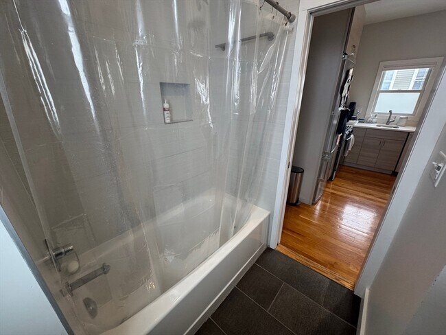 Building Photo - 9 Harding St