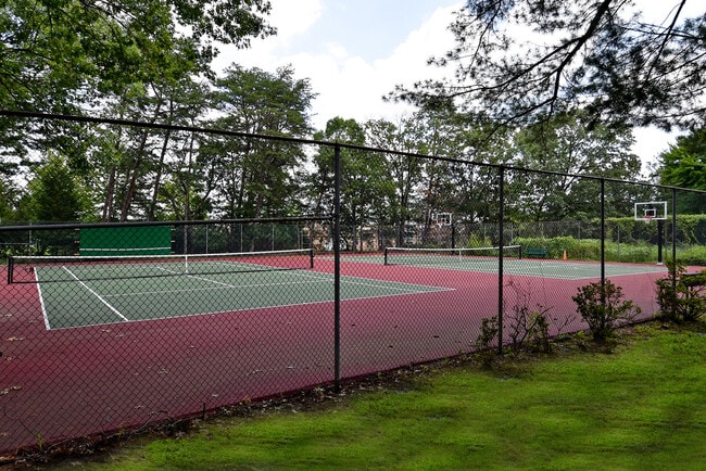 Tennis/Basketball Court - 3101 S Manchester St