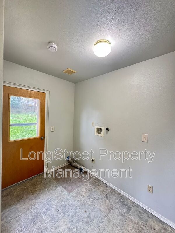 Building Photo - 1012 NW 34th St