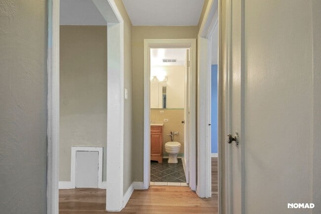 Building Photo - Charming 2BR Condo in Denver
