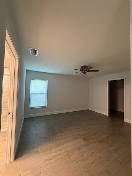 Building Photo - 4150 130th Ave N