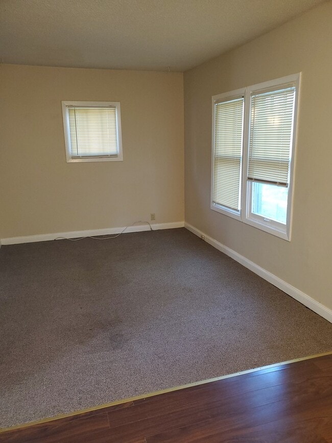 Building Photo - 2820 Stinson Blvd NE