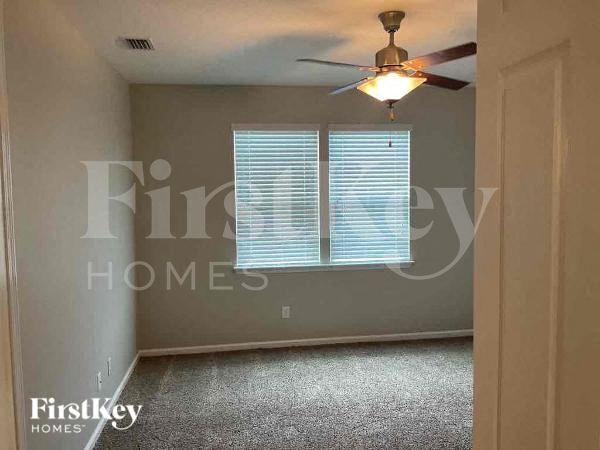 Building Photo - 95415 Woodbridge Pkwy