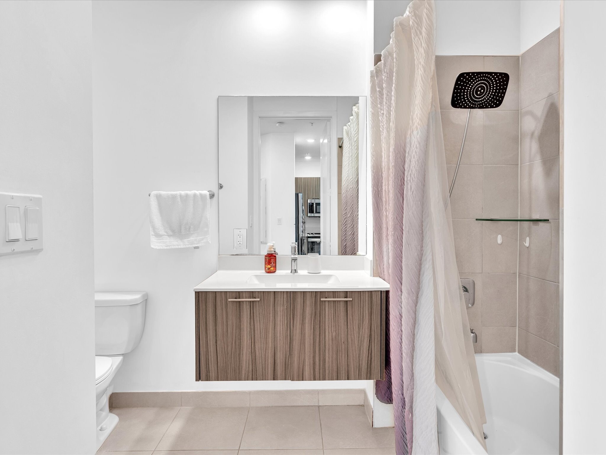 Building Photo - 6410 NW 102nd Path