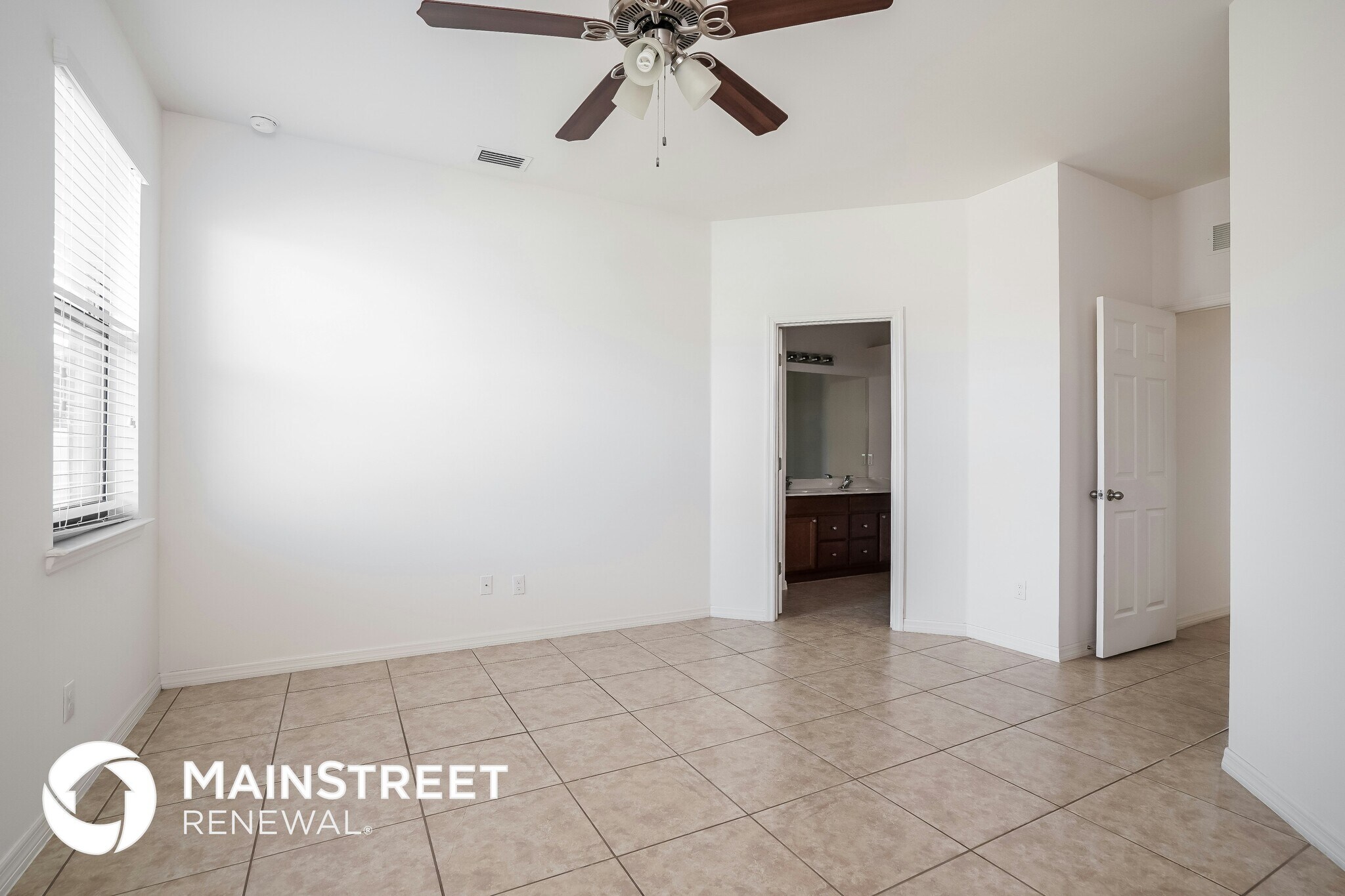 Building Photo - 1107 SW 6th Ct