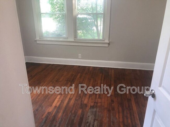 Building Photo - 2143 Culp Cir