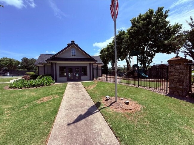 Building Photo - 2328 Moccasin Creek Ct NW