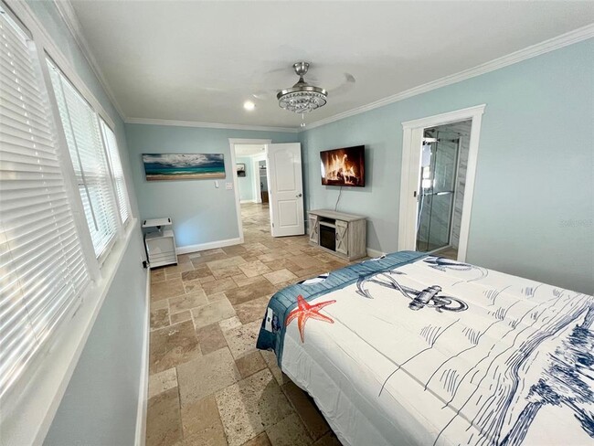 Building Photo - 2963 Bahia Vista St