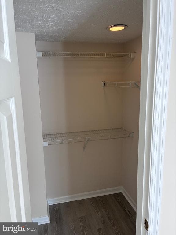 Building Photo - 1412 Greenbriar Cir