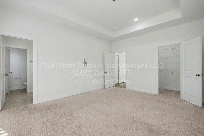 Building Photo - 9240 Walnut Hl Rd NW