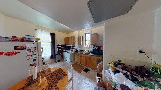 Building Photo - 1116 Hudson St