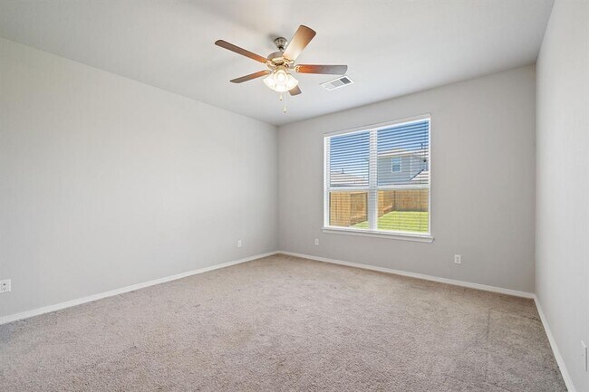Building Photo - 25922 Balsamwood Dr