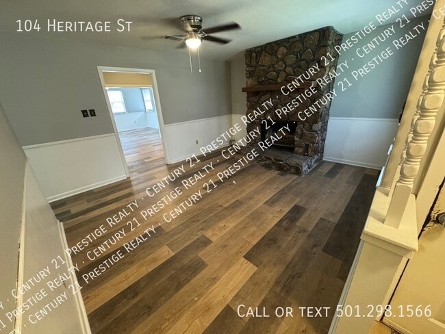 Building Photo - 104 Heritage St