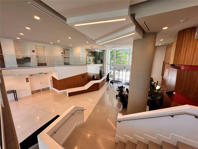 Building Photo - 601 NE 27th St