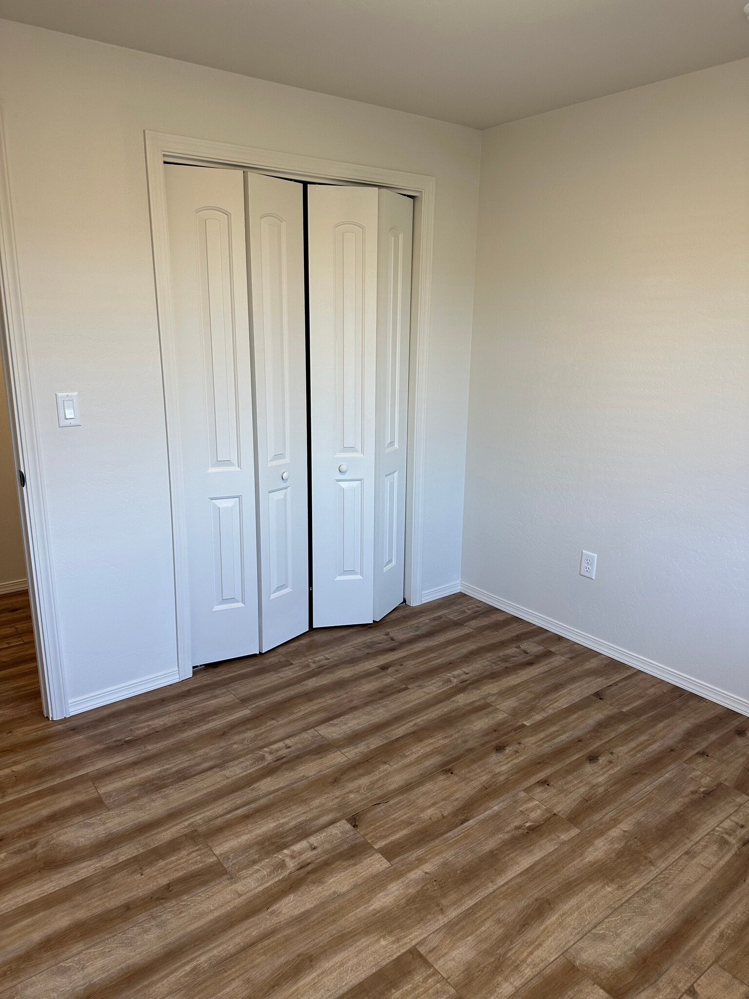 Building Photo - 309 Lithia Ave