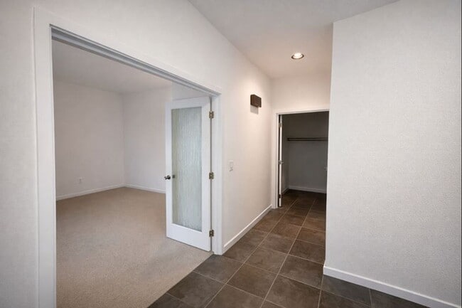 Building Photo - 2 Bed, 2 Bath Serene Waterfront Port Ludlow Condo For Rent!