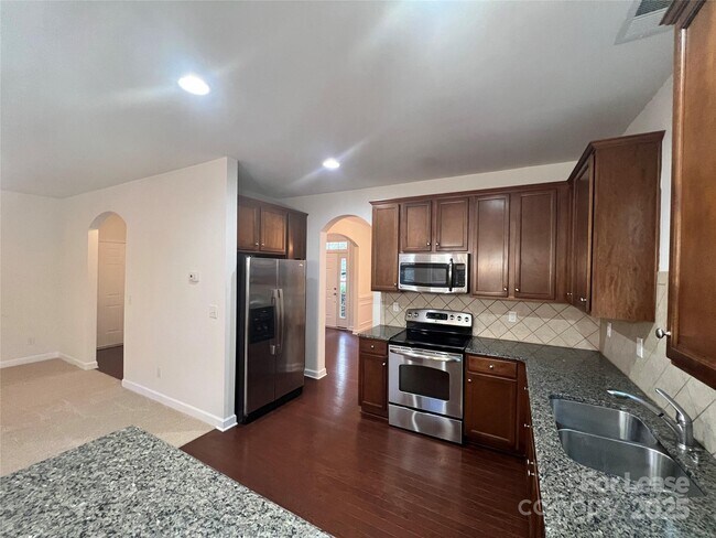 Building Photo - 17208 Caldwell Track Dr