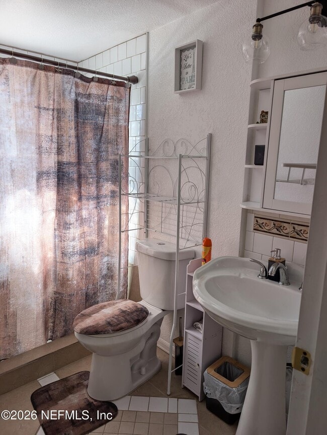 Building Photo - 231 5th Way