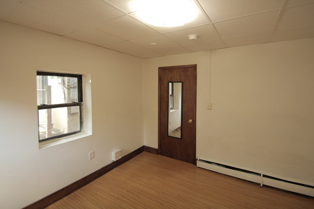 Building Photo - 313 S Trenton Ave