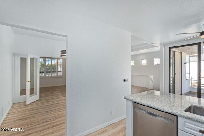 Building Photo - 7222 E Gainey Ranch Rd