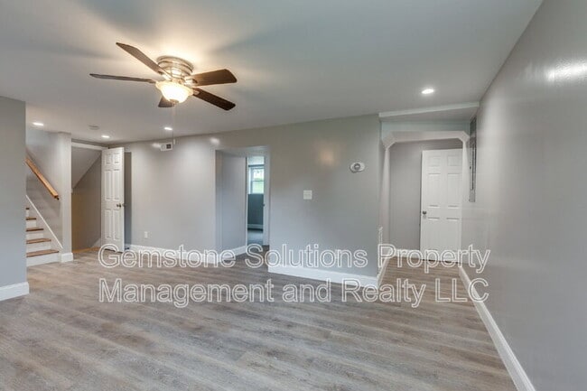 Building Photo - 104 Anchor Dr
