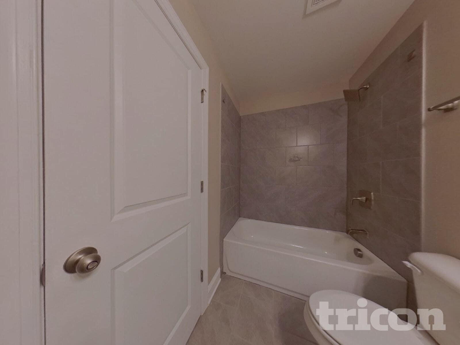 Building Photo - 1990 Woodmont Dr