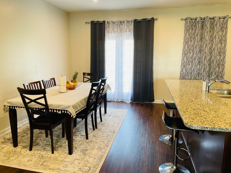 Dining Area - 2046 Elm Tree Ct