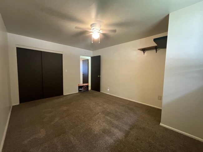 Building Photo - 484 38th St