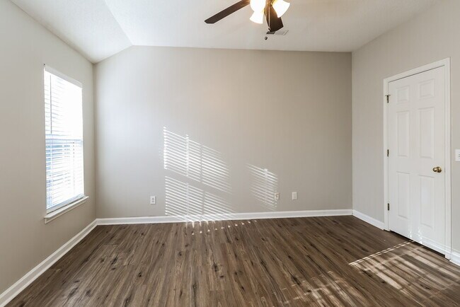 Building Photo - 13113 Peacock Ln