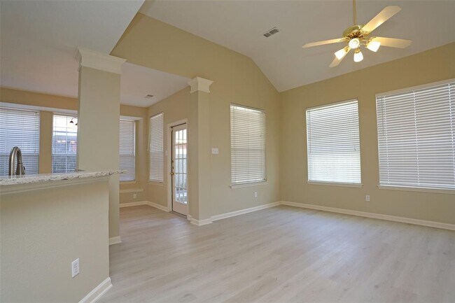 Building Photo - 7534 Orchard Hills Ln