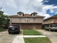 Building Photo - 1661 Alexander Ct