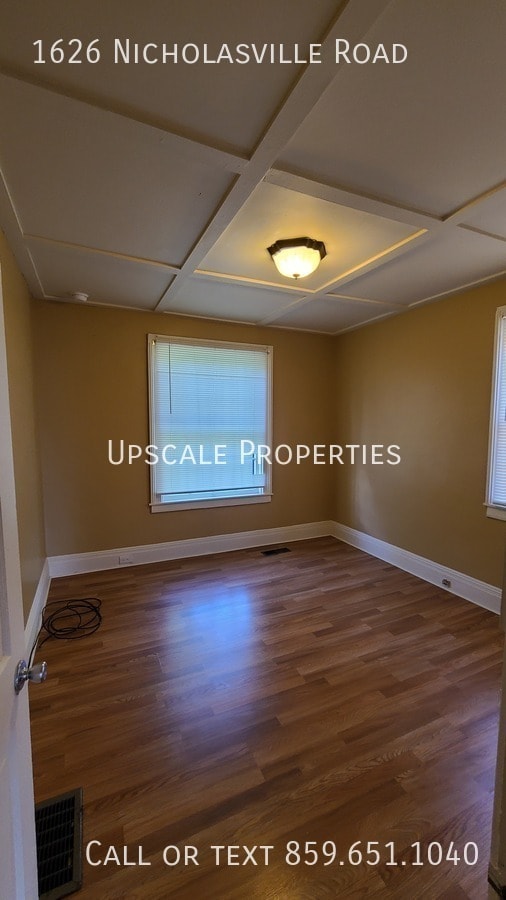 Building Photo - 1626 Nicholasville Rd