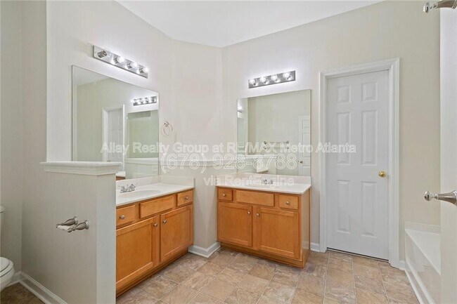 Building Photo - 3300 Suttles Dr SW