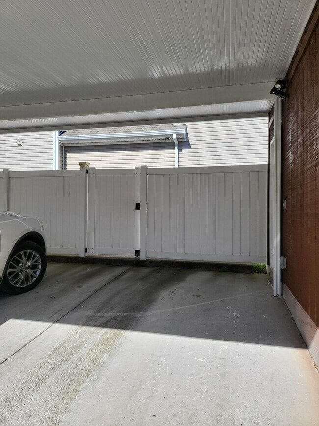 Building Photo - 316 Rowlette Cir