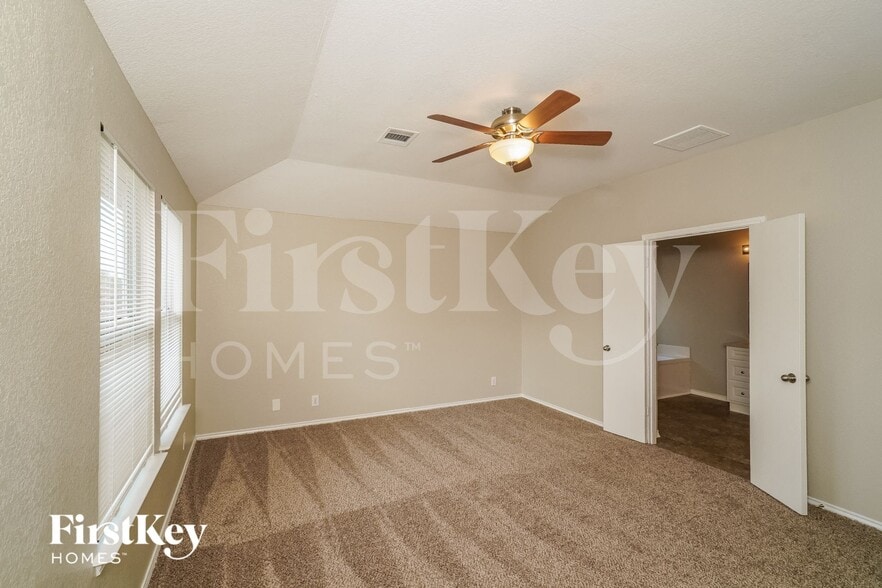 Building Photo - 344 Cattle Run